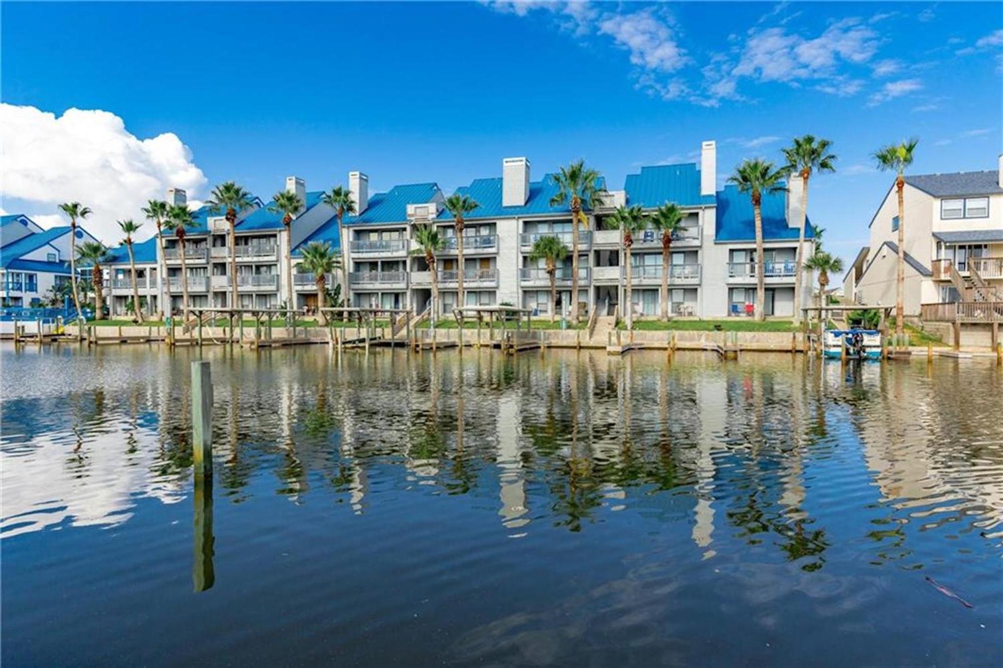 Snow Condos Corpus Christi Room photo